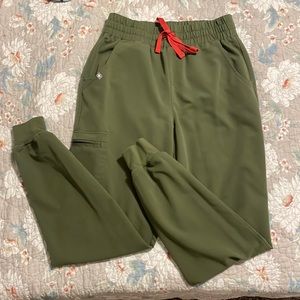 Lightly worn figs dark olive high waist Zamora  scrub pants
